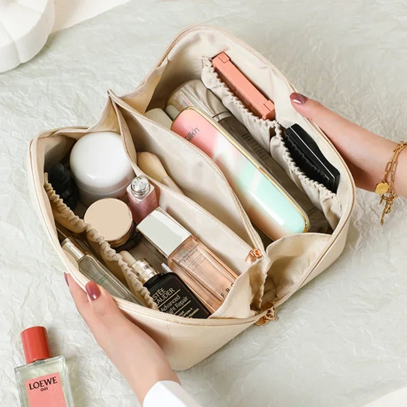 Large Capacity Cosmetic Bag Cosmetic Storage Bag PU Leather Portable Travel Toiletry Bag Women Cosmetic Bag Toiletries Organizer Boutique Voyage