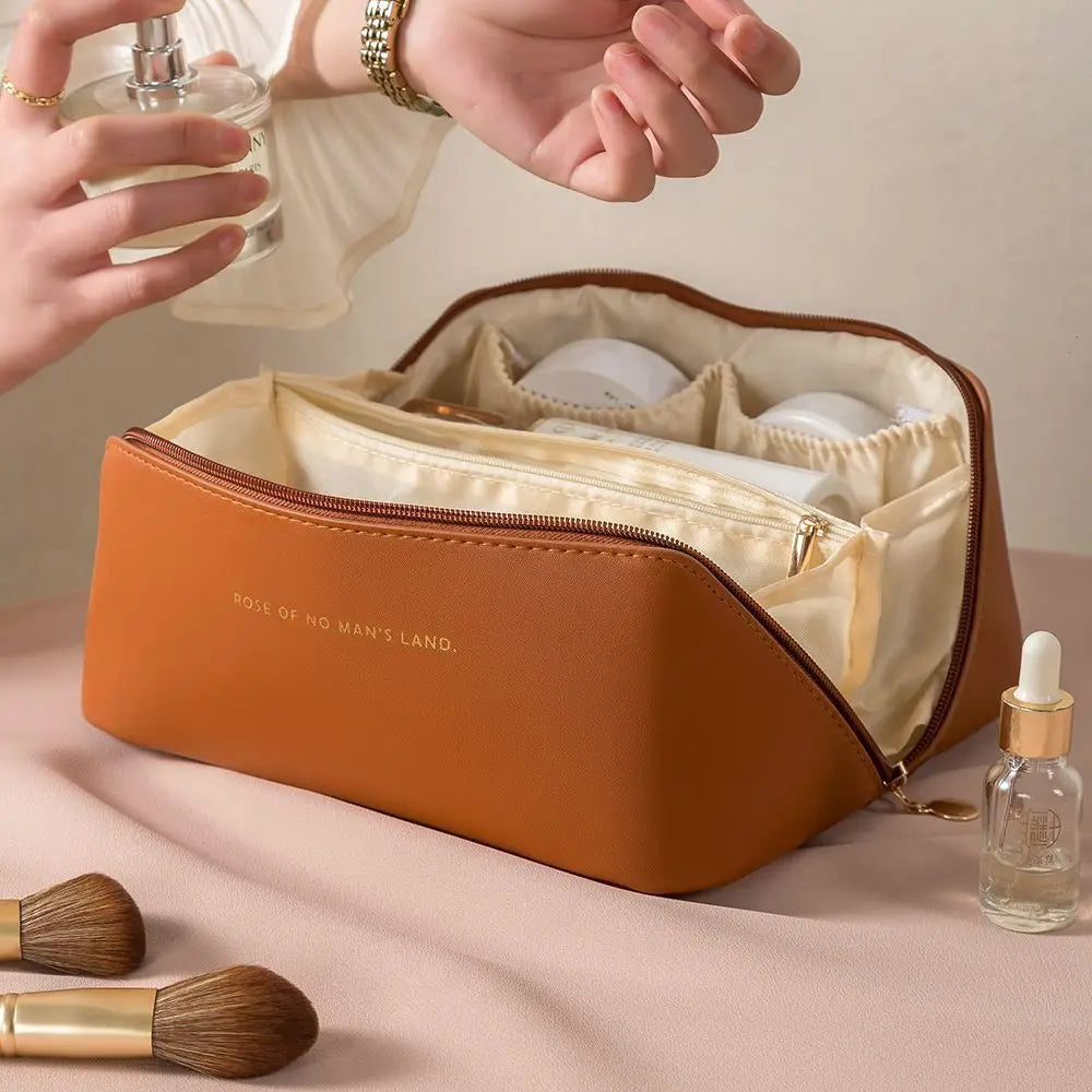 Large Capacity Cosmetic Bag Cosmetic Storage Bag PU Leather Portable Travel Toiletry Bag Women Cosmetic Bag Toiletries Organizer Boutique Voyage