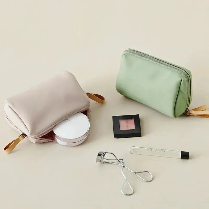 2026 New Women Cosmetic Bag Solid Color Korean Style Makeup Bag Pouch Toiletry Bag Waterproof Makeup Organizer Case Luxury Bag Boutique Voyage