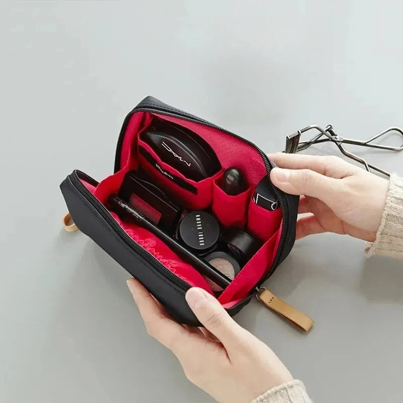 2026 New Women Cosmetic Bag Solid Color Korean Style Makeup Bag Pouch Toiletry Bag Waterproof Makeup Organizer Case Luxury Bag Boutique Voyage