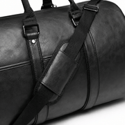 Sac costume cuir mises en scene 4