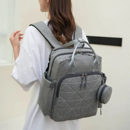 Grand Sac à Dos à langer Broxford, pratique et élégant pour transporter tout le nécessaire de bébé où que vous soyez.